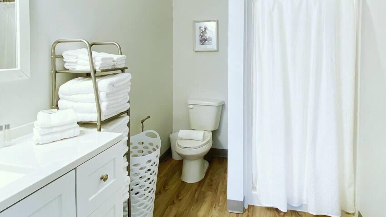 Photo of Bathroom in Maxwell
