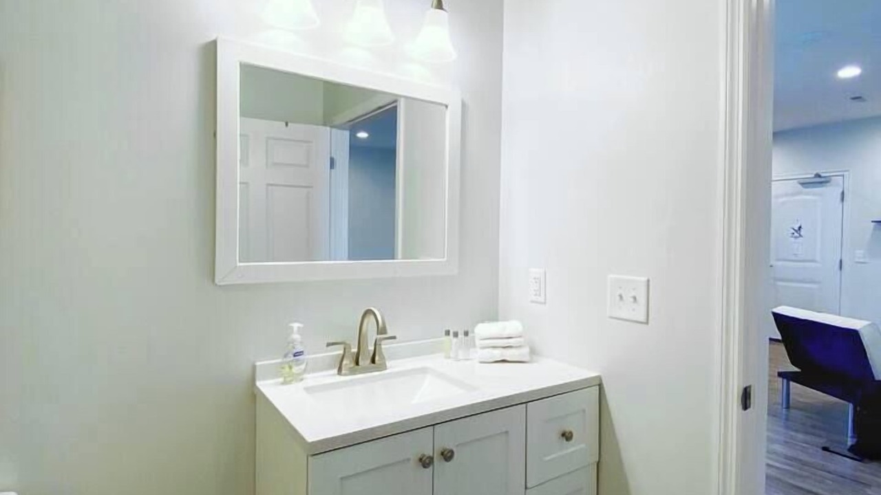 Photo of Bathroom in Maxwell