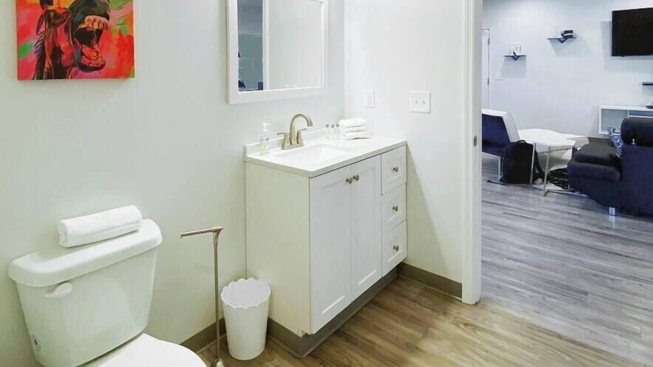 Photo of Bathroom in Maxwell
