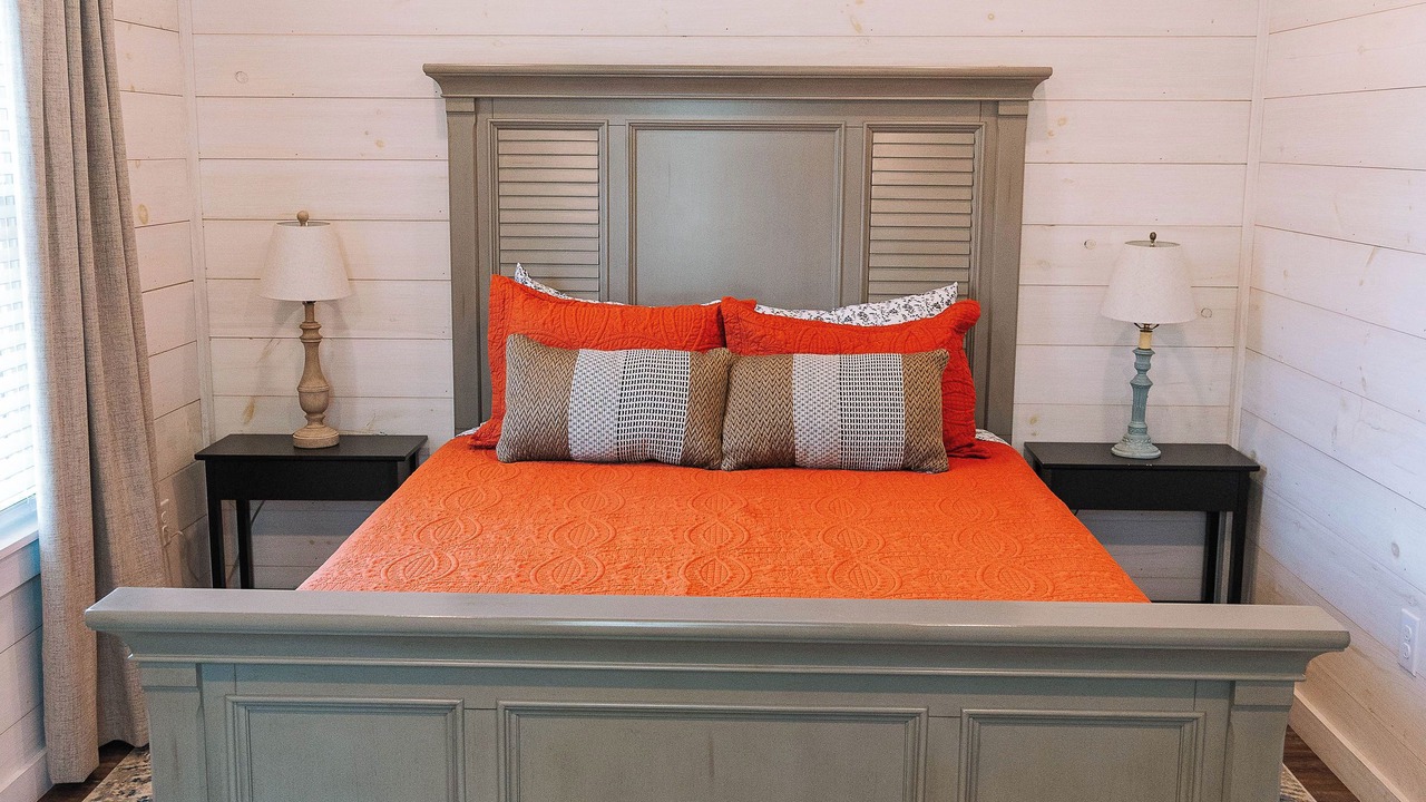 Photo of Bedroom in Salem