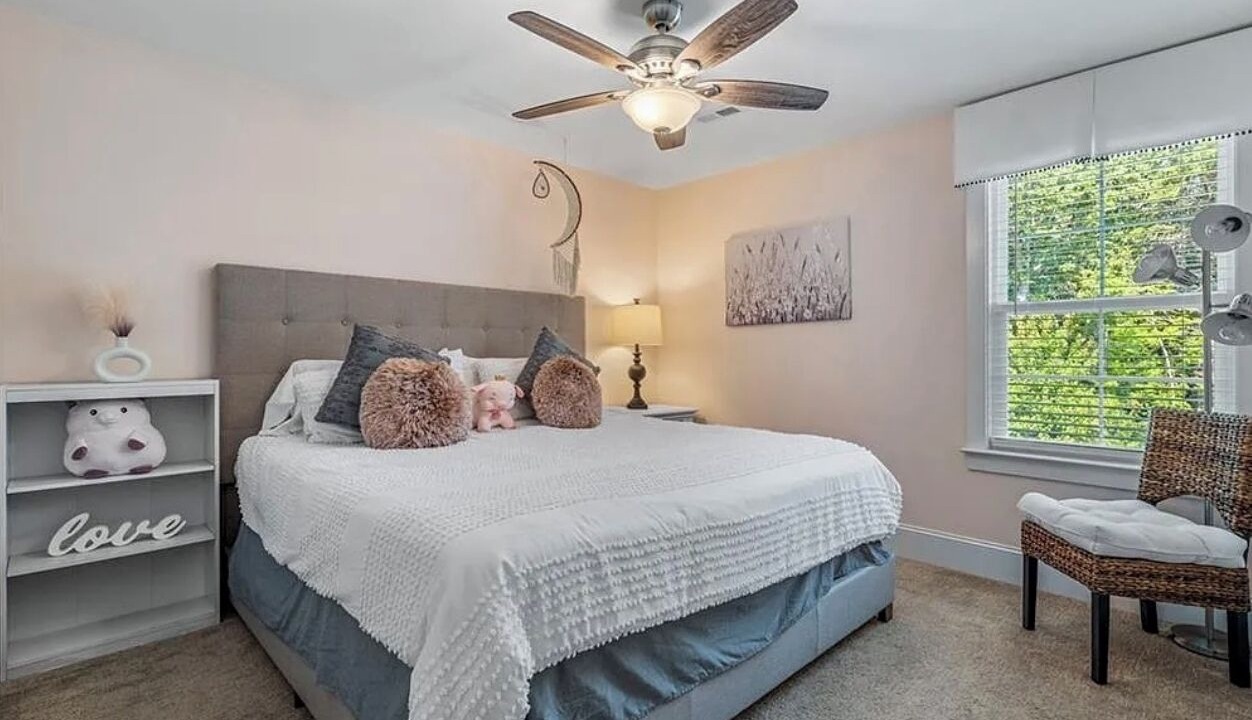 Photo of Bedroom in Lewisville