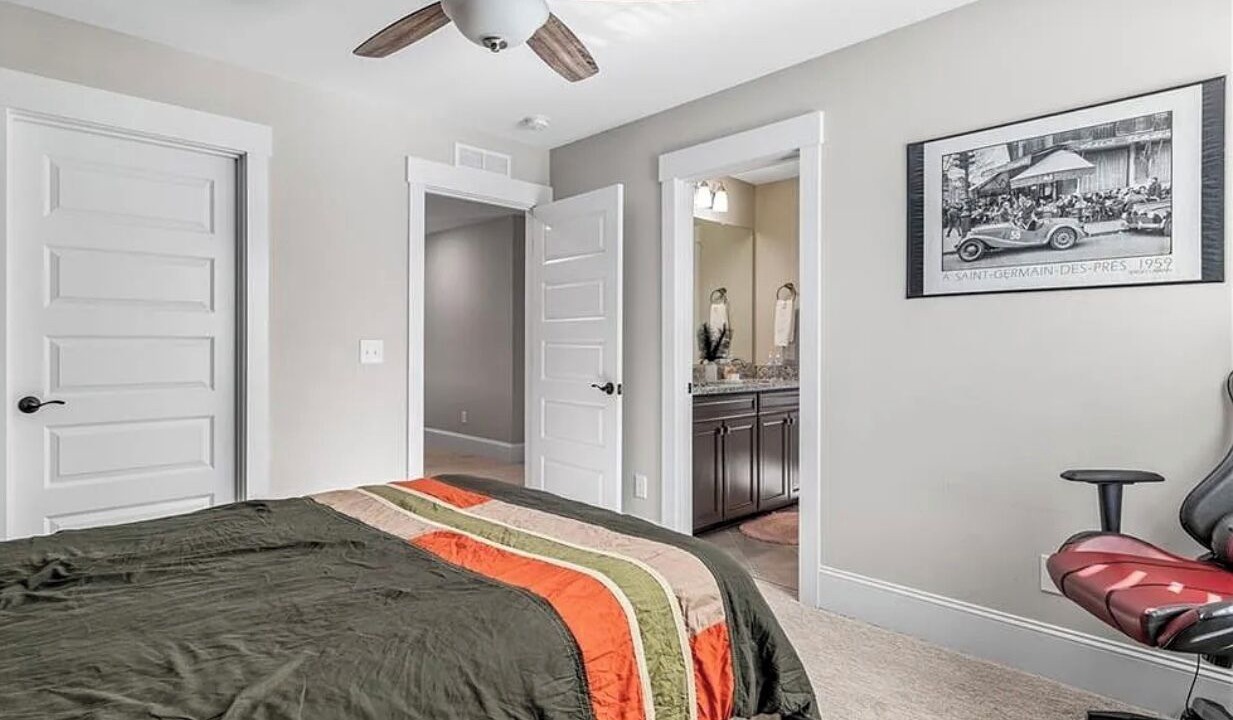 Photo of Bedroom in Lewisville
