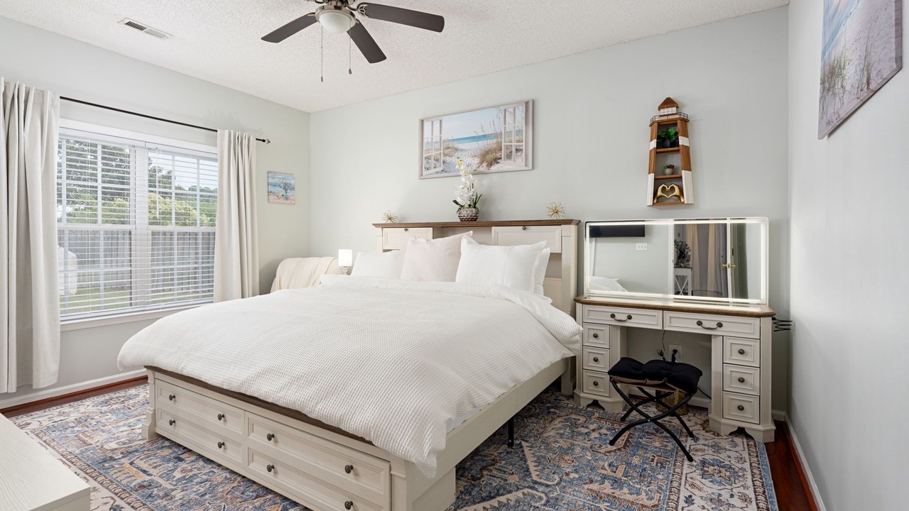 Photo of Bedroom in Murraysville