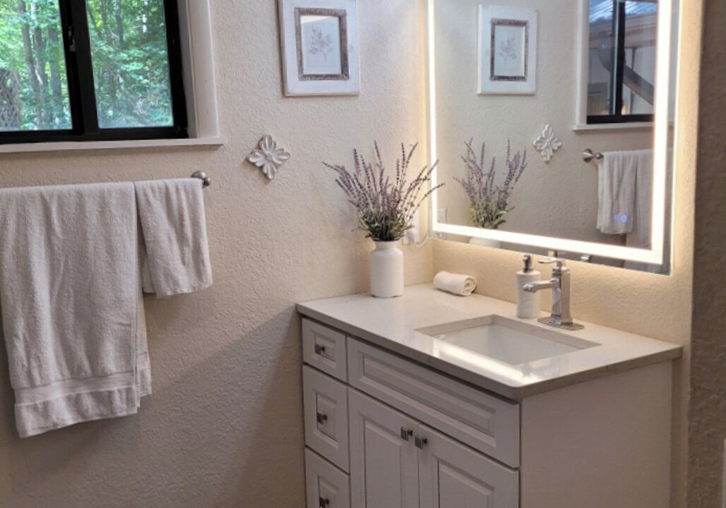 Photo of Bathroom in Murphy