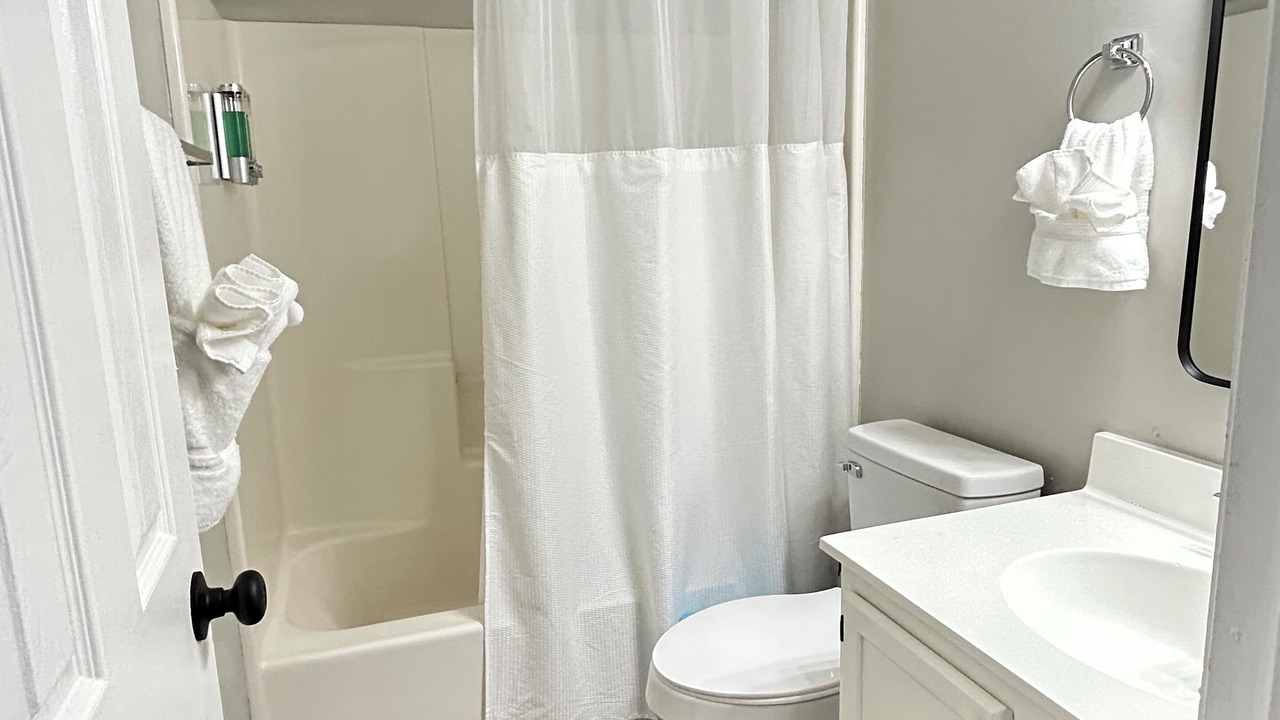 Photo of Bathroom in Piney Green