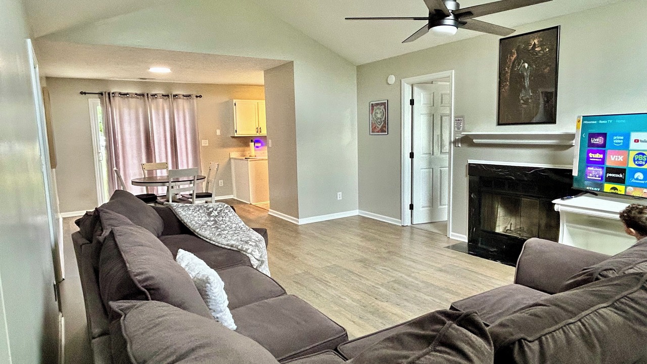 Photo of Livingroom in Piney Green