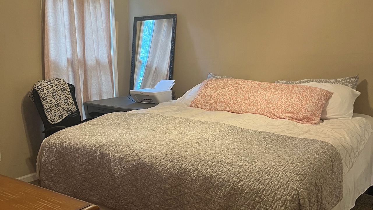Photo of Bedroom in South View