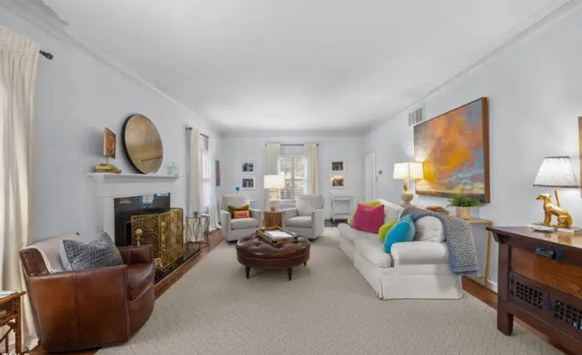 Photo of Livingroom in Burlington