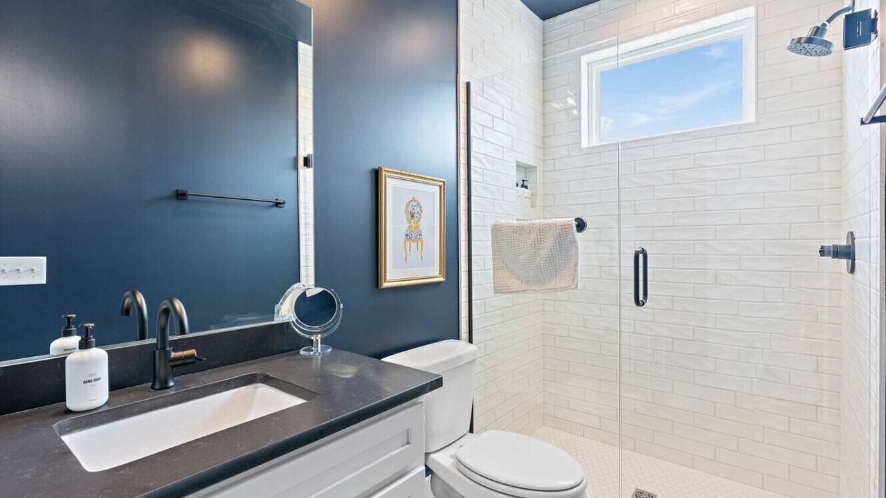 Photo of Bathroom in Haynes Area