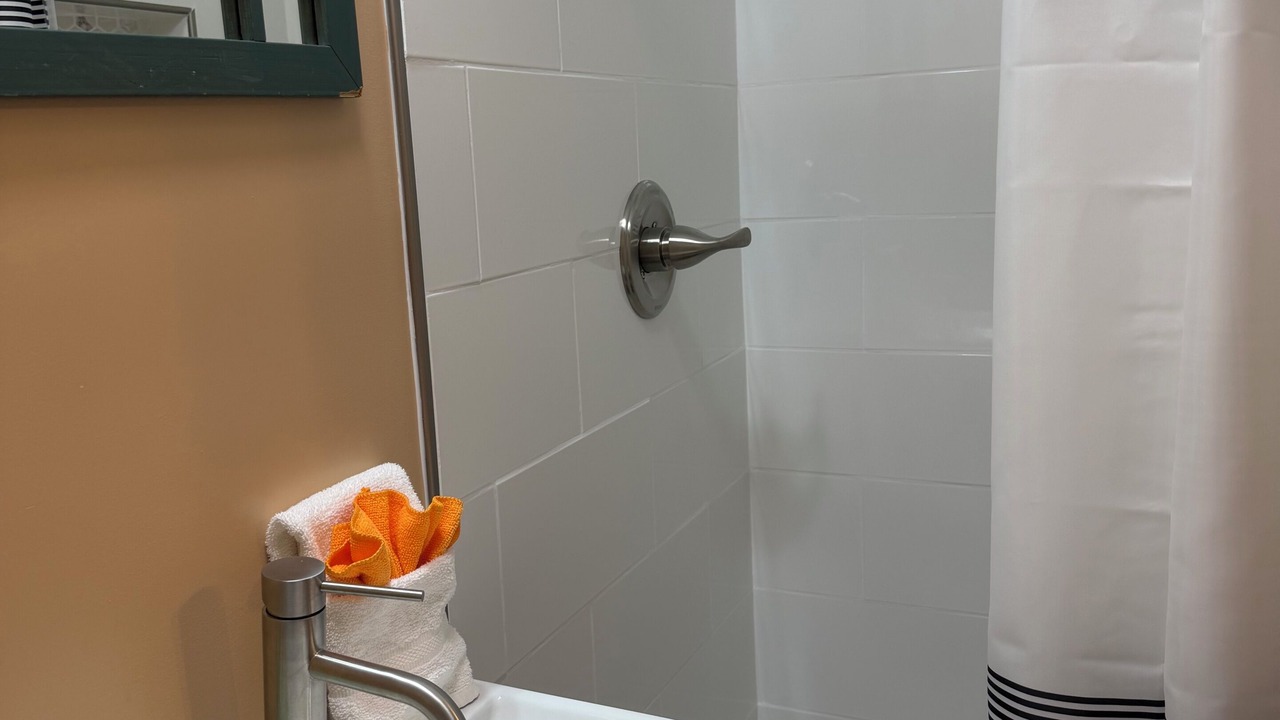 Photo of Bathroom in Gulf Stream Estates