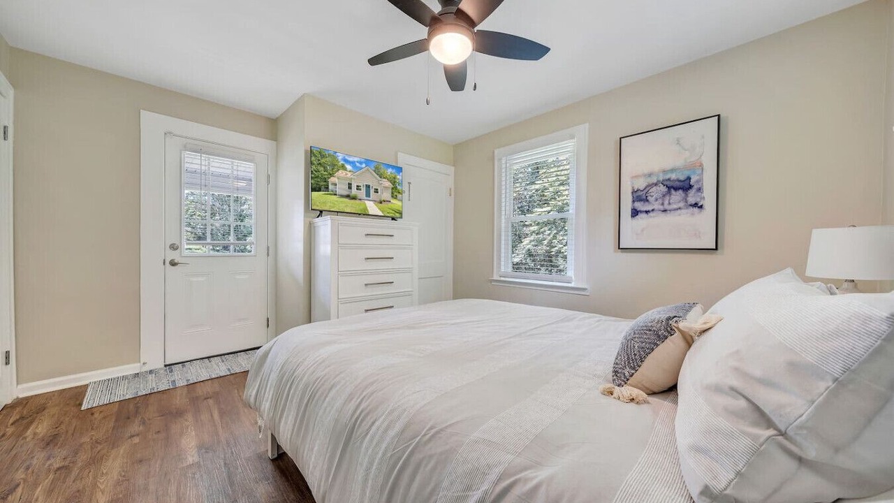 Photo of Bedroom in Roanoke