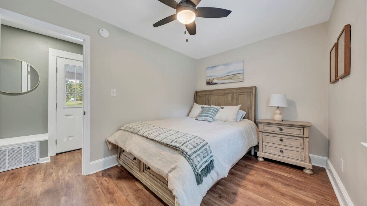 Photo of Bedroom in Roanoke