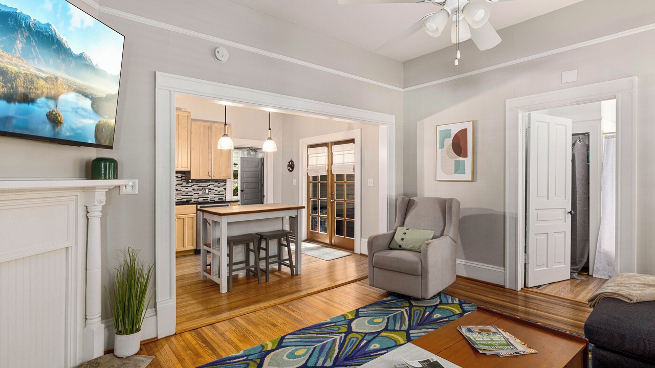 Photo of Livingroom in Plaza Midwood
