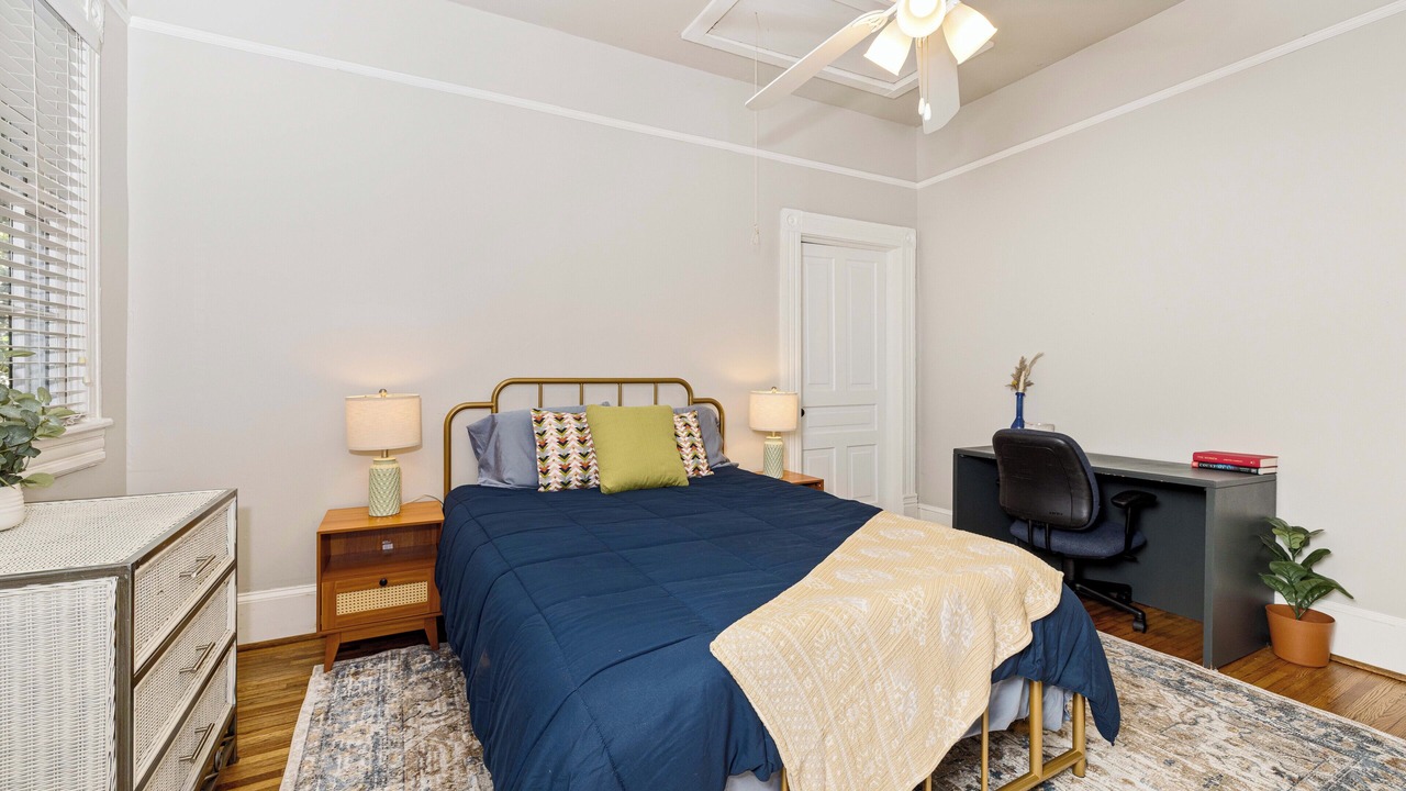 Photo of Bedroom in Plaza Midwood