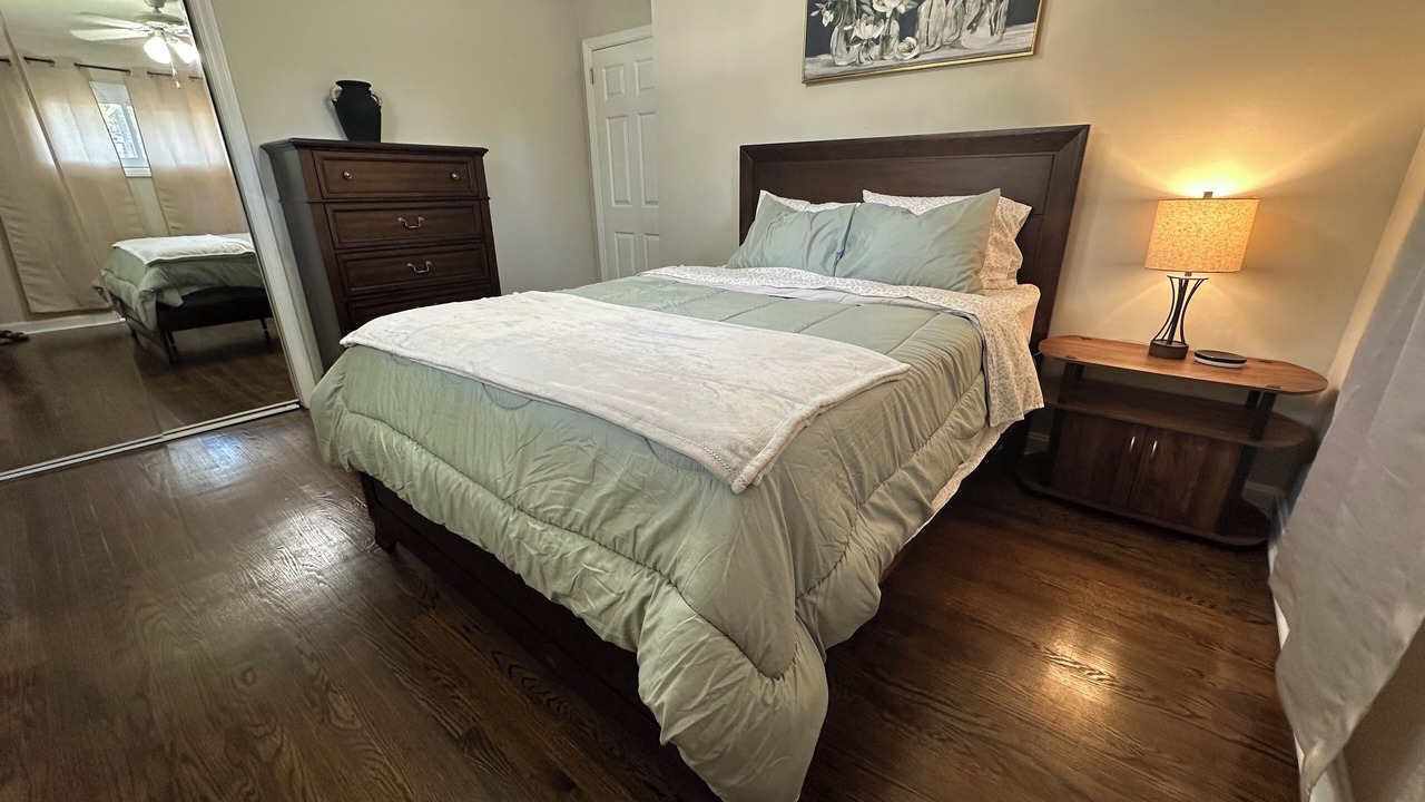 Photo of Bedroom in Jamestown
