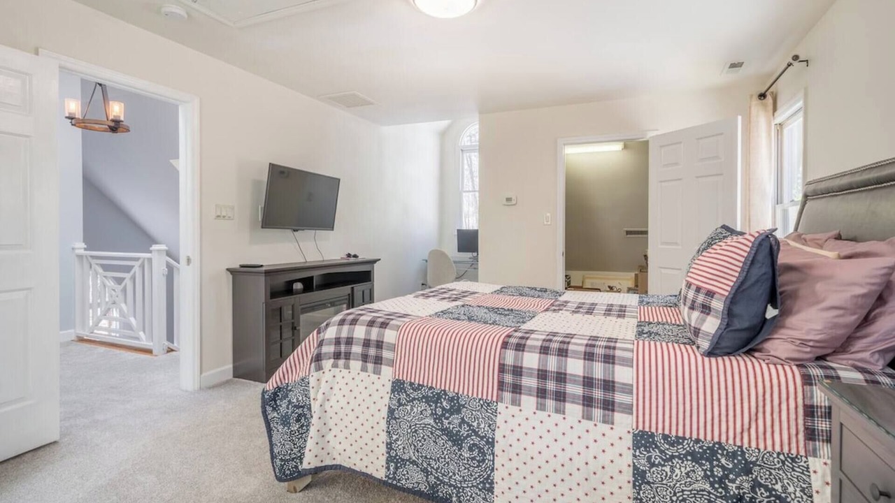 Photo of Bedroom in Chapel Hill