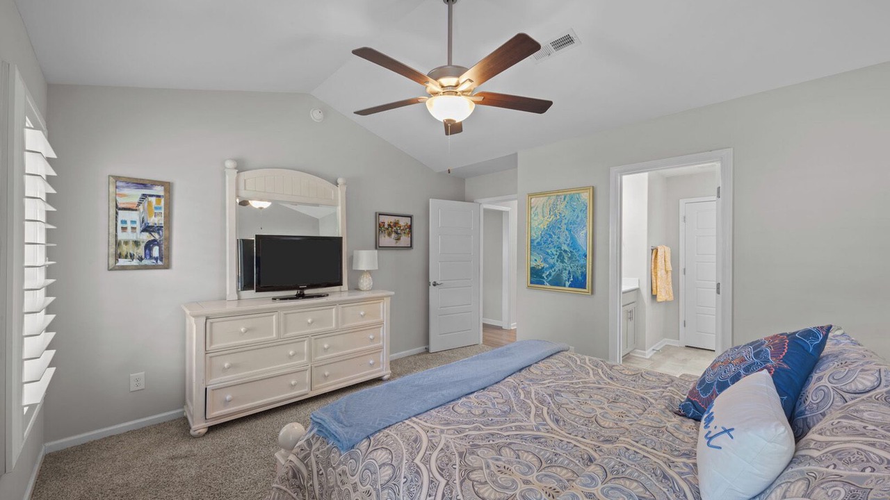 Photo of Bedroom in James City