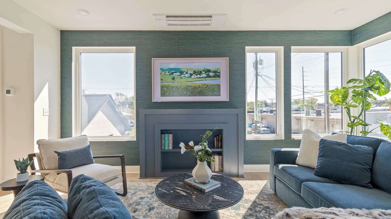 Photo of Livingroom in Chestnut Hill