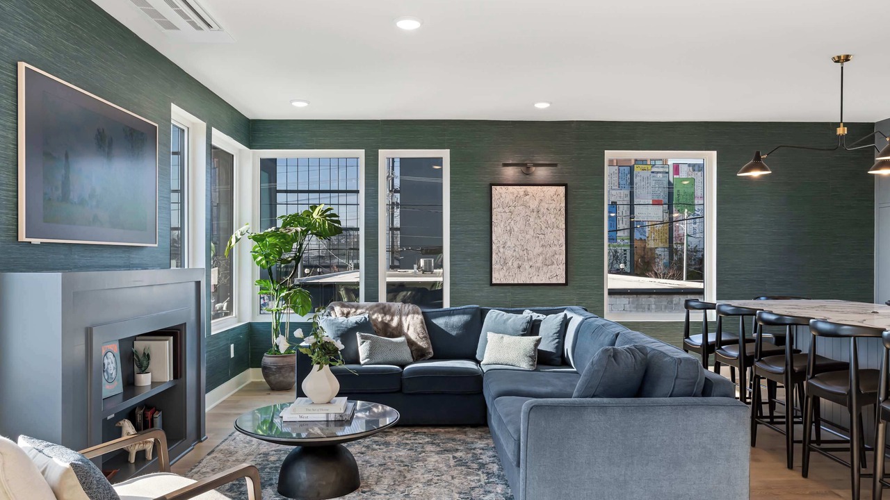 Photo of Livingroom in Chestnut Hill