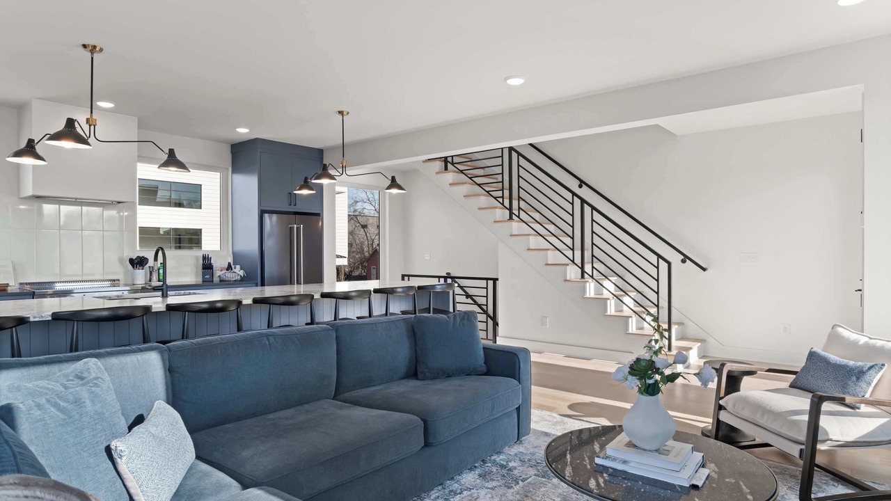 Photo of Livingroom in Chestnut Hill