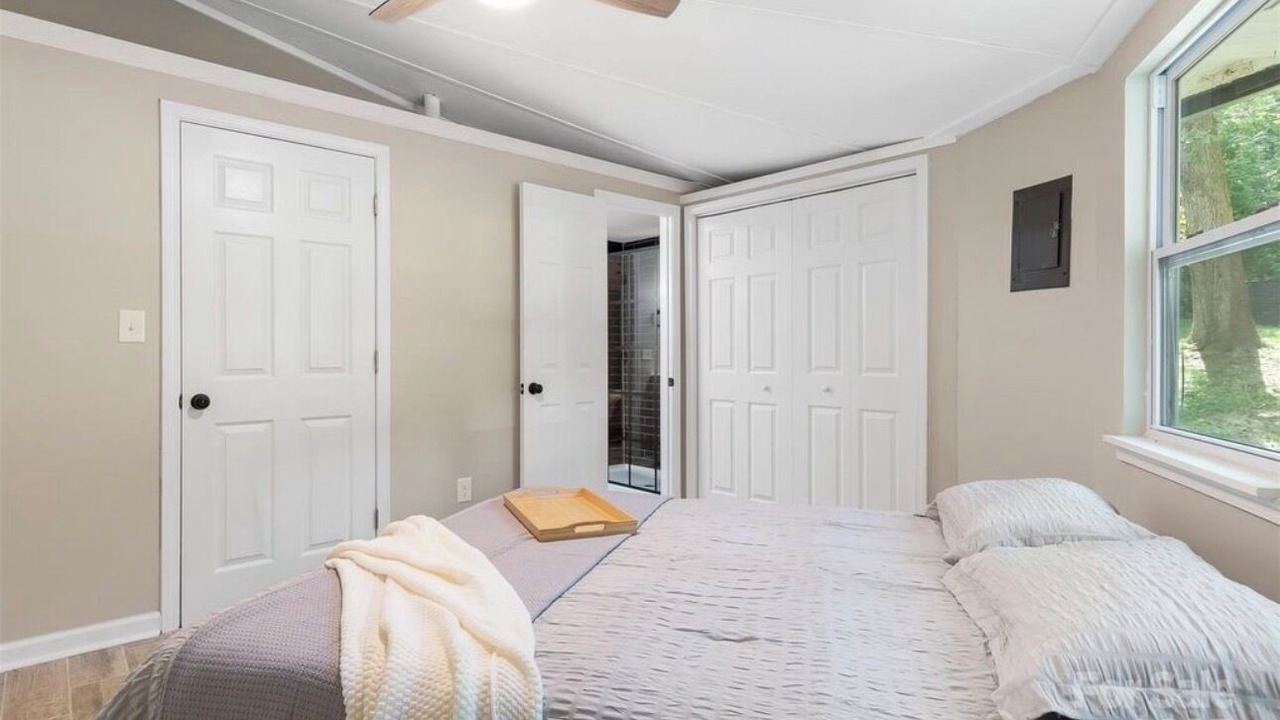 Photo of Bedroom in Southmont