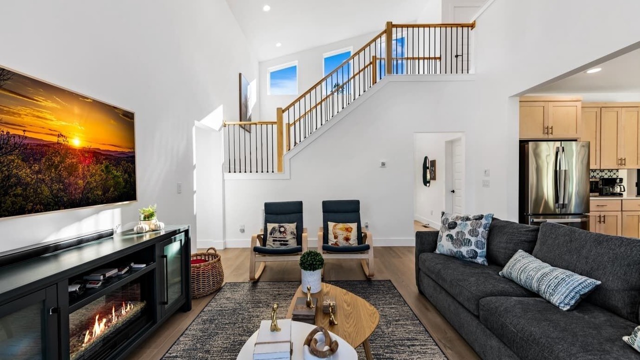 Photo of Livingroom in Talking Rock