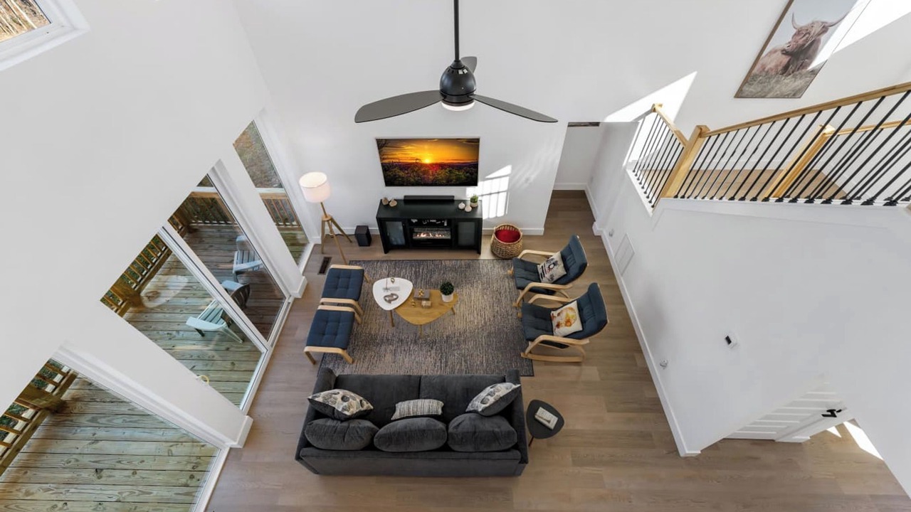 Photo of Livingroom in Talking Rock