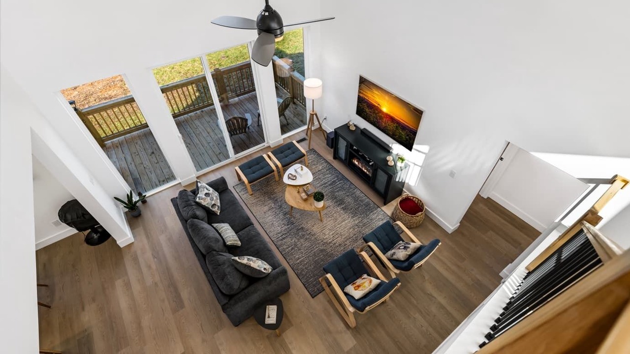 Photo of Livingroom in Talking Rock