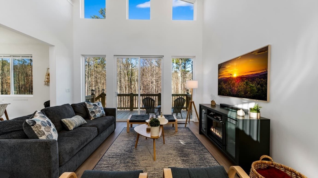 Photo of Livingroom in Talking Rock