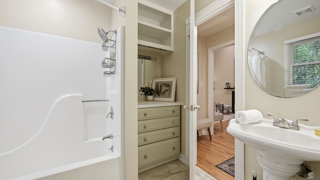 Photo of Bathroom in Duke Park