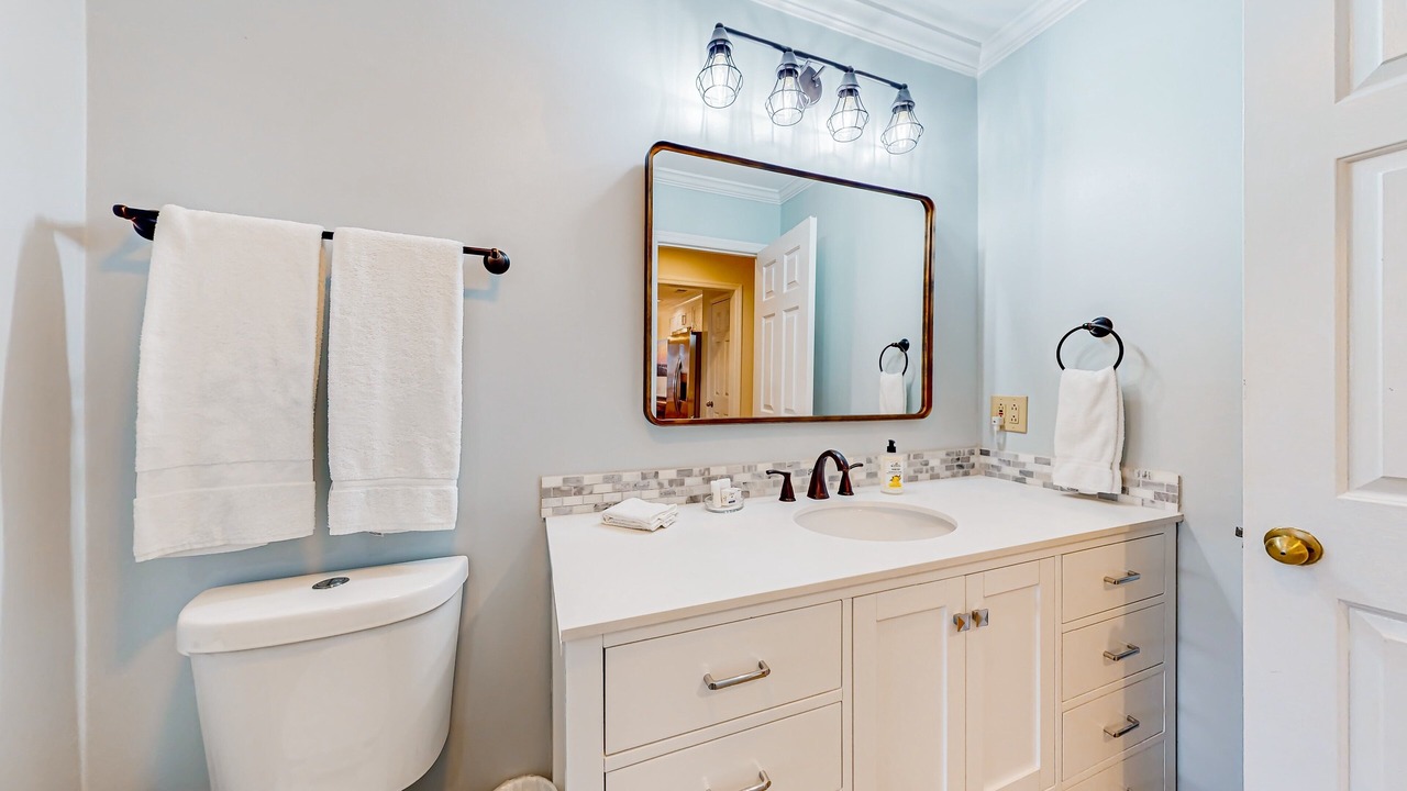 Photo of Bathroom in Sea Trail