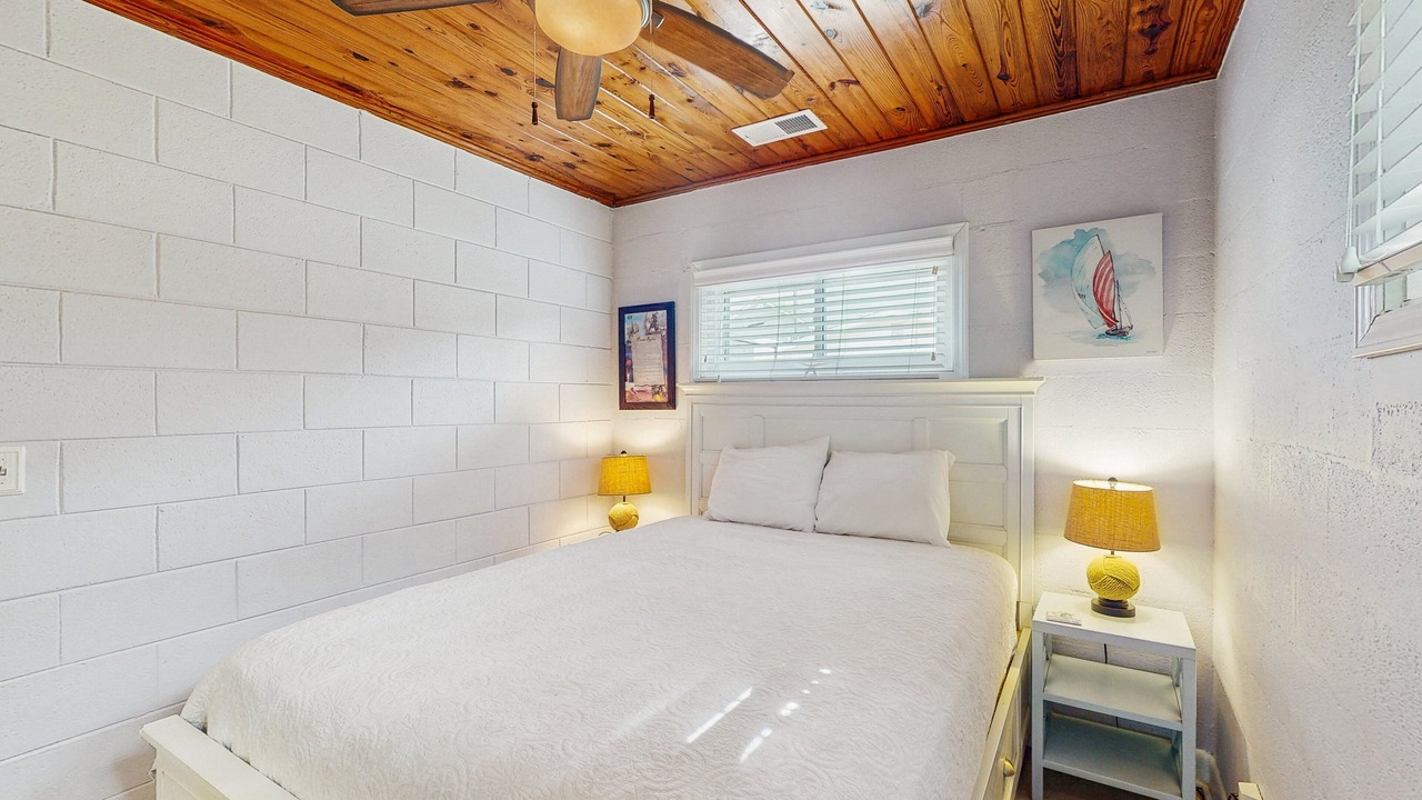 Photo of Bedroom in Atlantic Beach