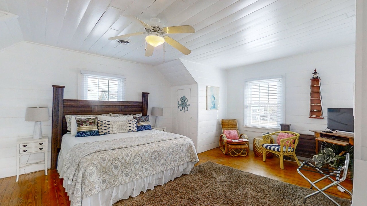Photo of Bedroom in Atlantic Beach