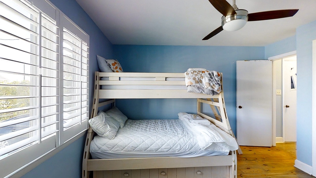 Photo of Bedroom in Atlantic Beach