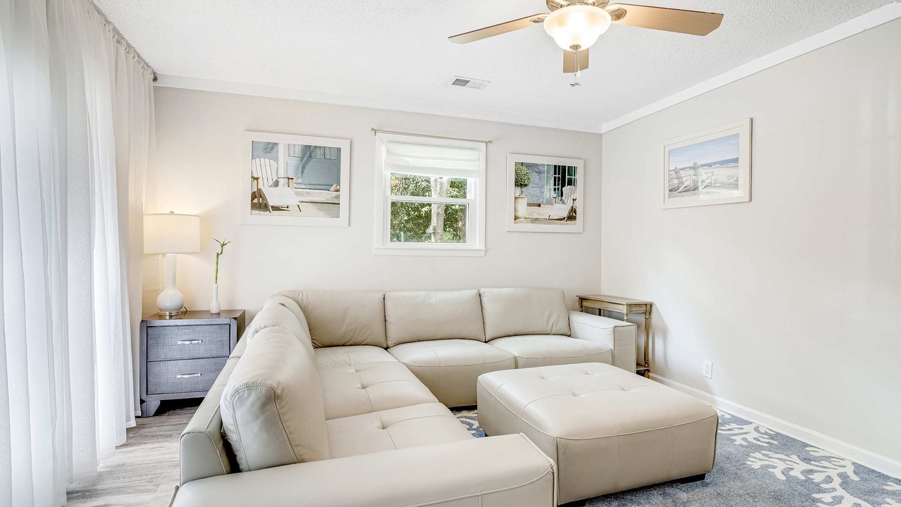 Photo of Livingroom in Charleston