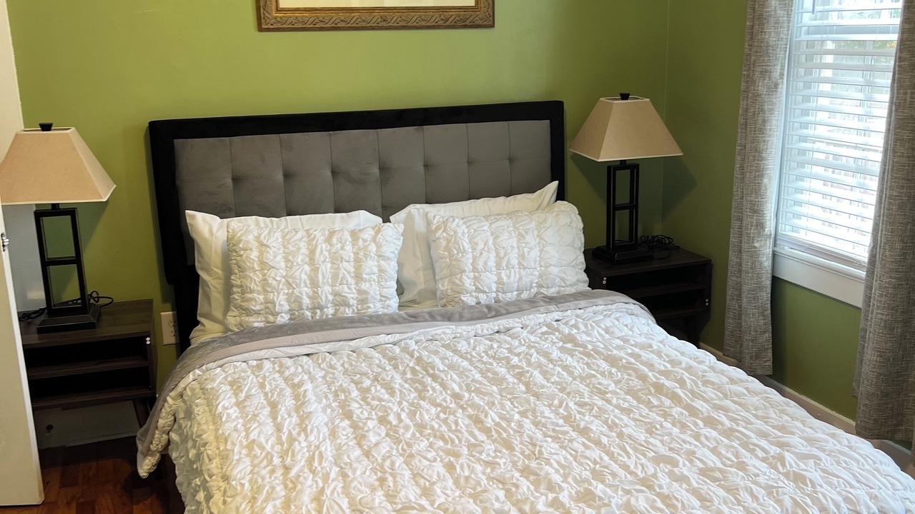 Photo of Bedroom in Pendleton King