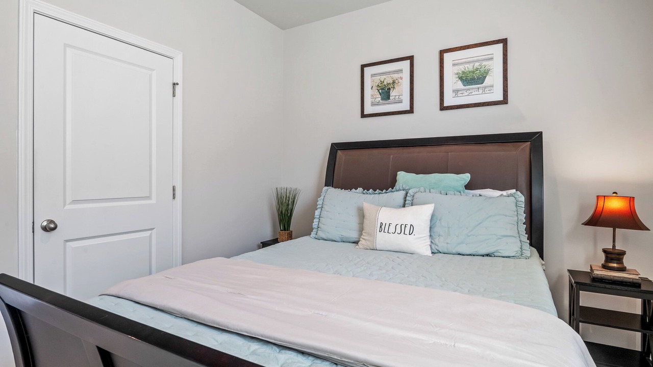 Photo of Bedroom in Supply