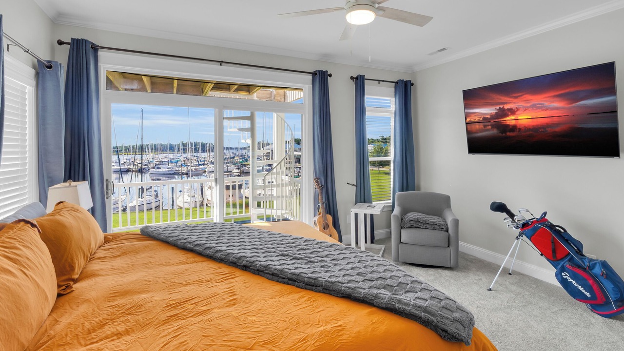 Photo of Bedroom in Fairfield Harbour