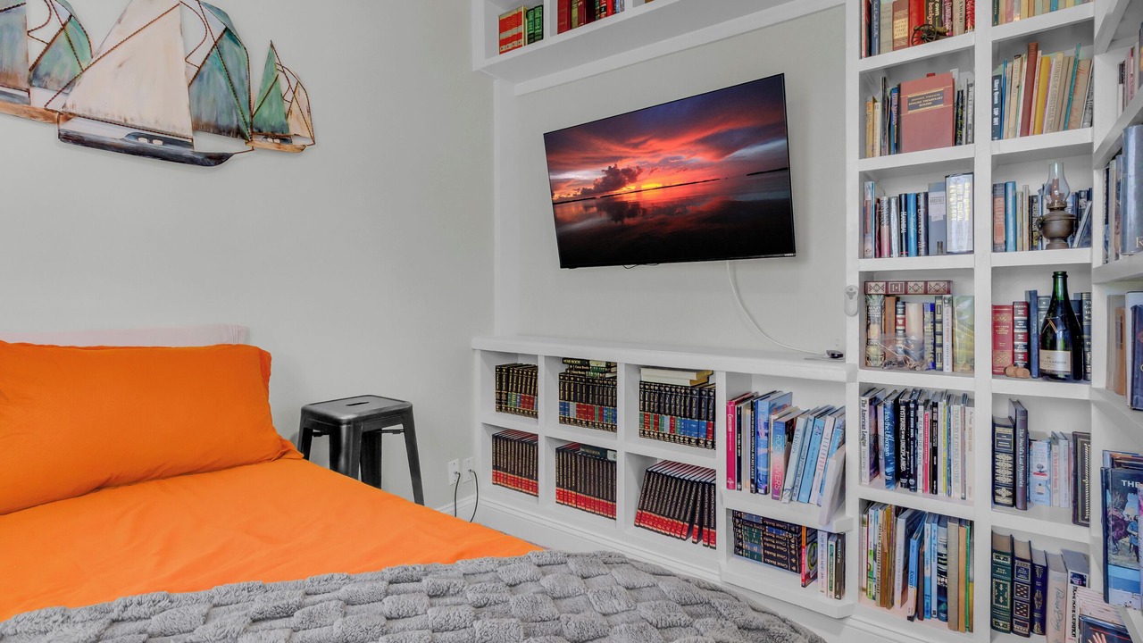 Photo of Bedroom in Fairfield Harbour