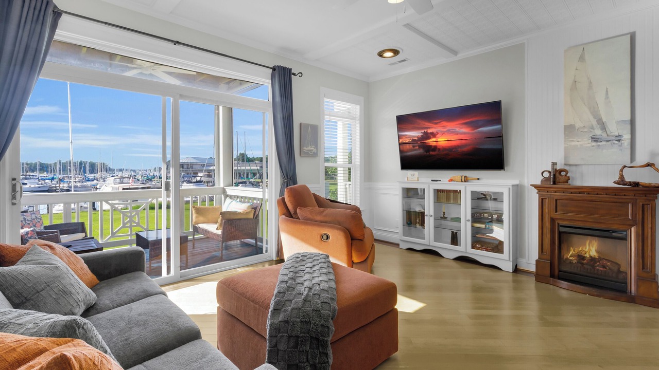 Photo of Livingroom in Fairfield Harbour