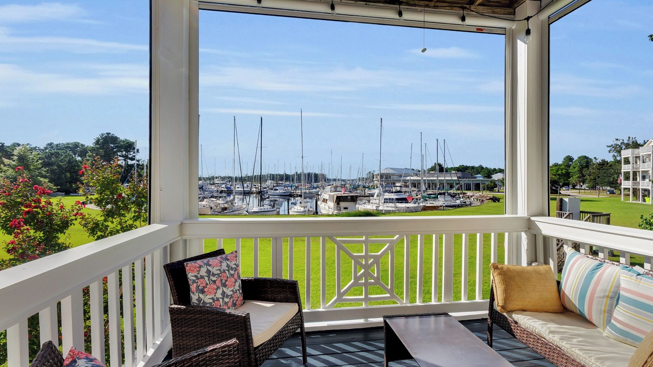 Photo of Patio Balcony in Fairfield Harbour