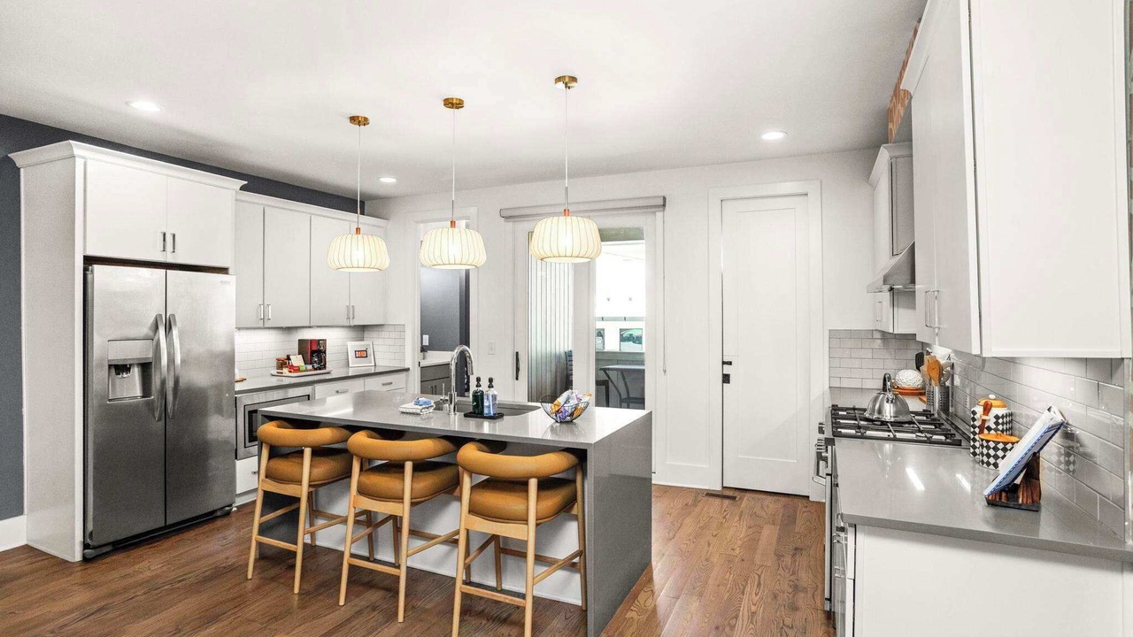 Photo of Kitchen in Eighth Avenue