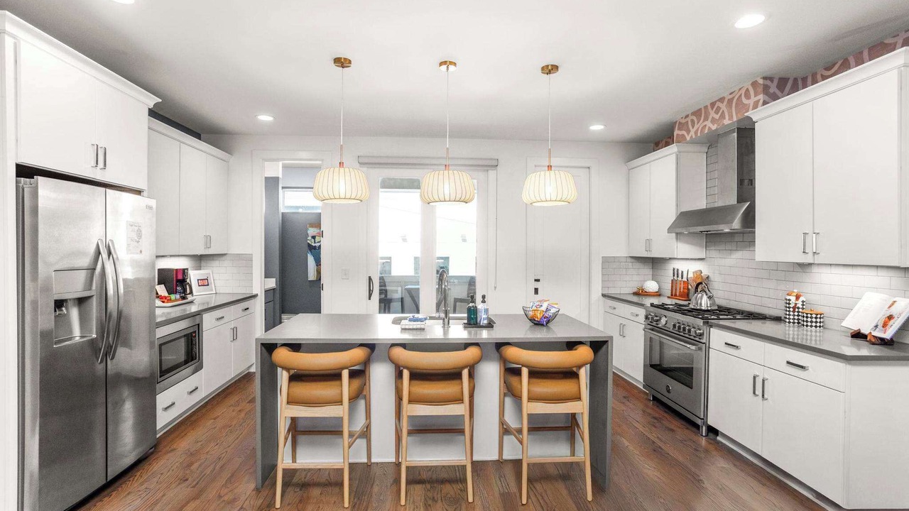 Photo of Kitchen in Eighth Avenue