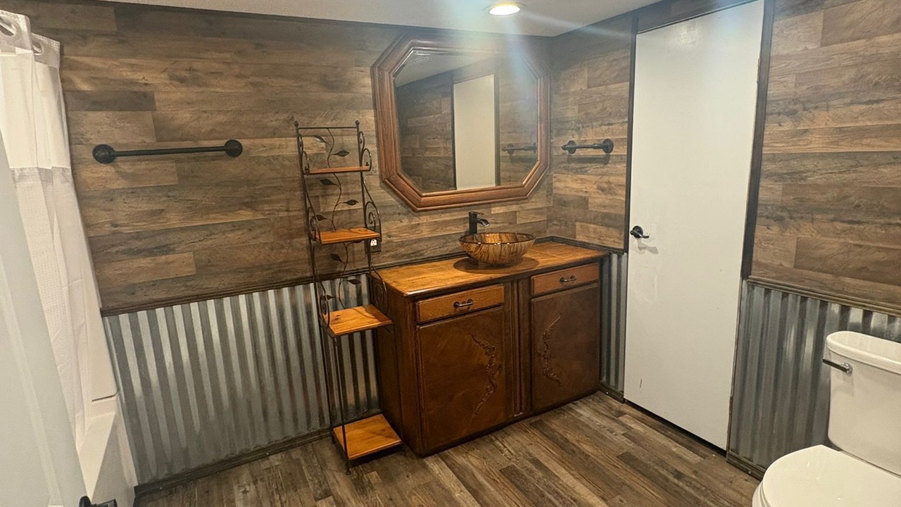 Photo of Bathroom in Ashley Oaks