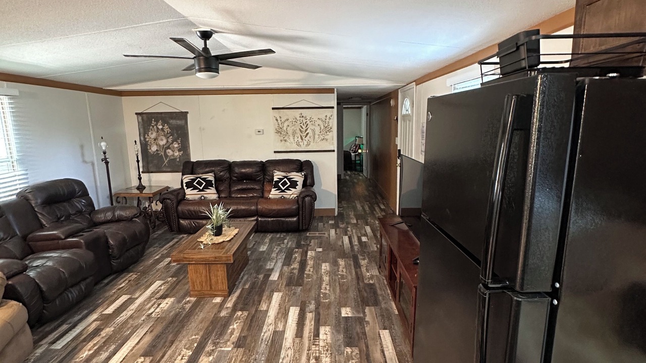 Photo of Livingroom in Ashley Oaks