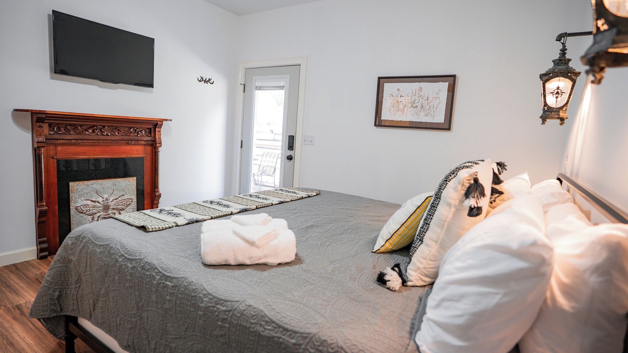 Photo of Bedroom in Dowelltown