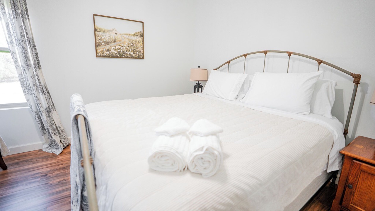 Photo of Bedroom in Dowelltown