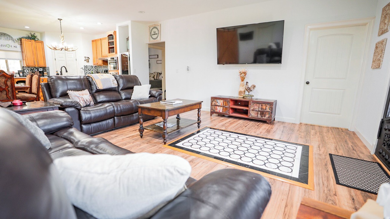 Photo of Livingroom in Dowelltown