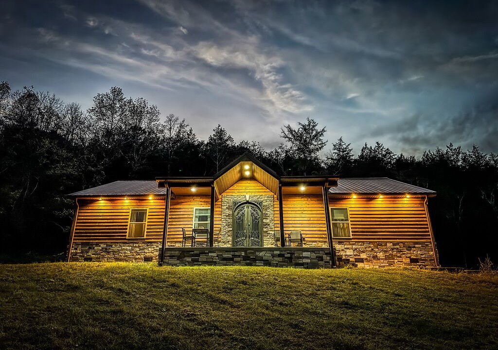 Photo of Outdoor in Dowelltown
