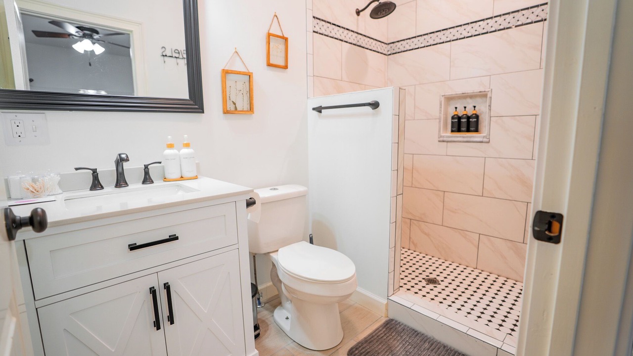 Photo of Bathroom in Dowelltown